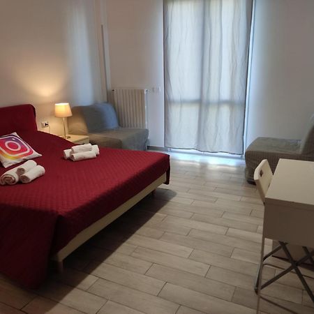 Guest House Web Room ปิซา ภายนอก รูปภาพ